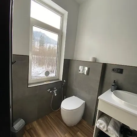 Riverside Pensionat 3*