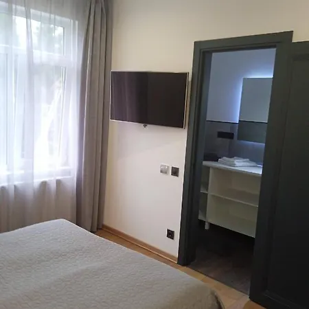 Riverside Pensionat 3*